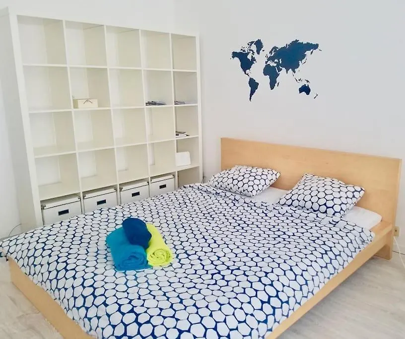 Apartment Bright And Cozy - City Center Apt Budapest